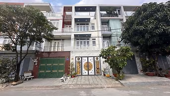 Nhà khu Tên Lửa đường nội bộ 5x20m 3.5 tấm giá 16.2 tỷ có thang máy