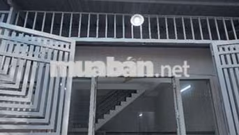 Nhà sát bên làng đại học phước kiển đường lê văn lương.
