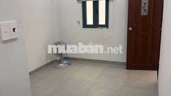 cho nữ thuê phòng còn trống 3tr5 ưu tiên 1 chiếc xe