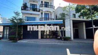 CHO THUÊ NHÀ MẶT TIỀN FUN NỘI THẤT 5PN 5WC GIÁ 15TR