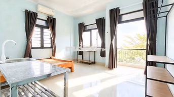 STUDIO BAN CÔNG ĐƯỜNG VƯỜN LÀI 