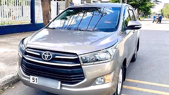 Bán Xe Nhà Toyota INNOVA 2.0E 2018 Nâu đồng: 362tr