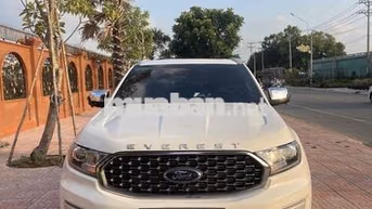 Ford Everest 2018,..2 cầu điện mấy 2.0 bitubo