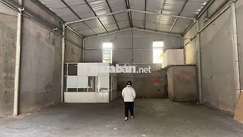Cho thuê kho 200m2, giá 20tr/KCN Sống thần