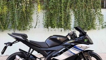Yamaha R15v2