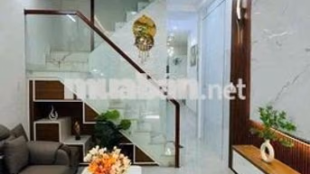 Cho thuê nhà nguyên căn, Lê Đại Hành P11 Q11, 96m2, 4pn, 15tr, tháng