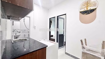 Căn hộ 2PN cao cấp ban công: Bạch Đằng - Hồng Hà - Yên Thế.