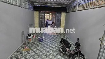 Cho Thuê Nhà 64m2 2pn2wc Sân đậu Xe Hơi 4C Đường 32 gần PVĐ