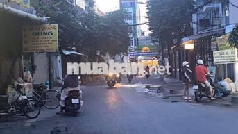 Nguyễn văn khối 50M2 gác lửng 2PN Giá 4.35 Tỷ