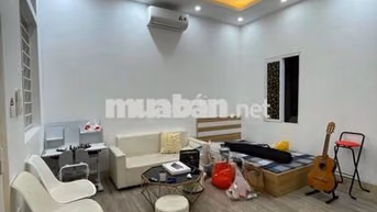BA ĐÌNH. CHO THUÊ CĂN HỘ TẦNG 1. KINH DOANH ONLINE. Ô TÔ ĐỖ 24/24.