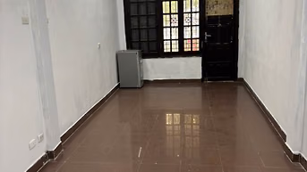 cho hộ gia đình, nữ thuê T3 phố Nguyễn ngọc Nại DT50m giá 5 tr/T 
