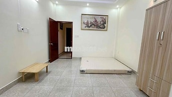 phòng có nội thất wc riêng 1ng ở hẻm 417 Quang Trung