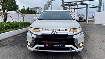 Mitsubishi Outlander 2.0 CVT 2024 Trắng 25.000 km