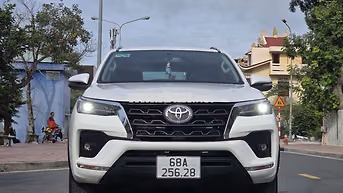 FORTUNER 2.4G SX 2022 AT DẦU 95000KM BẢO HÀNH 1NAM