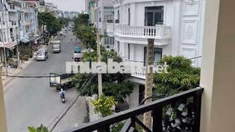 Phòng đẹp ngay đường 42 với 23 khu Binh Phú Q6