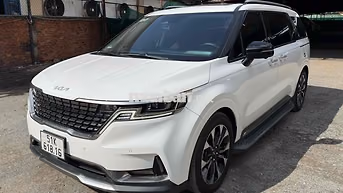 Kia Carnival Signature 2022 Dầu 100.000 km Trắng