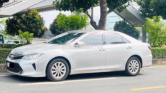 Toyota Camry 216 Bạc 96k km