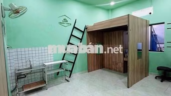 CHDV - TẦNG TRỆT - SẴN TỦ ĐỒ - GÁC GỖ - KỆ BẾP