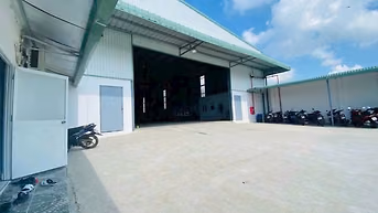 Cho thuê nhà xưởng 1100m2 Ngã Tư Ga