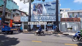 Ngang 12m DTSD 300m2 - Mặt Tiền Cao Thắng - Quận 3
