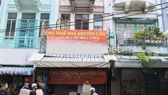 Cho thuê kho Mặt tiền Chợ Bình Tây, Quận 6- 4,2x48m- 3 tấm- 4 phòng 2w