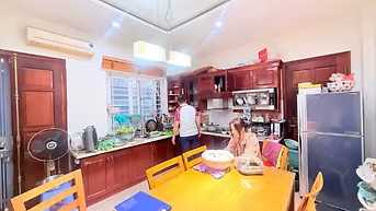 NHÀ LÔ GÓC CẦU GIẤY – 3 MẶT THOÁNG, Ô TÔ, KINH DOANH -GIÁ 19.2 TỶ