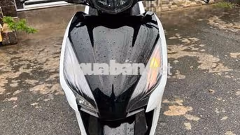 Honda Vision Trắng đen