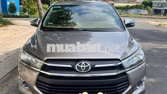 Toyota Innova 2.0