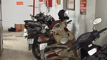 Bán nhà mặt ngõ kinh doanh 61 m2 7 tầng 