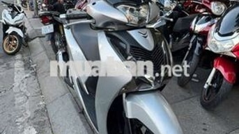 Honda SH 125 2018 Bạc Đã sử dụng