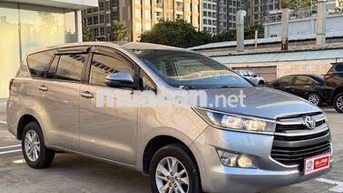 Toyota Innova 2.0E MT 2020 Số sàn Bạc