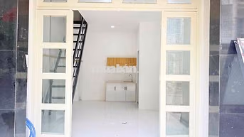 NHÀ NGUYÊN CĂN Kiot 1 trệt 1 lầu GIÁ RẺ ngay QL22 gần Đại học HUFLIT