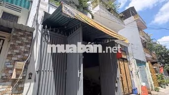 Nhà hẻm xe oto toạ lạc Lê Văn Quới 