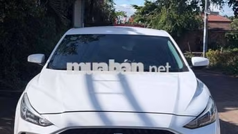 MG MG5 Trắng Thể thao 5 chỗ
