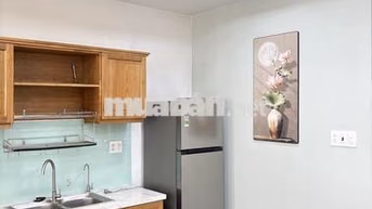 Cho thuê nhà nguyên căn hẻm oto cách mặt tiền 1 căn