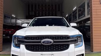 Ford Ranger XLS 2025 1 cầu Tự động Trắng