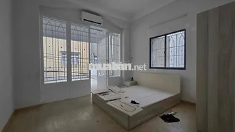 MỚI 100% CĂN HỘ CHO THUÊ CÓ BAN CÔNG DI CHUYỂN 5P TỚI BKU UEH HUFLIT