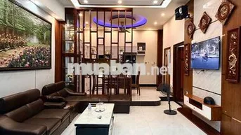 Nhà 2 lầu 4PN full nội thất hẻm đường Nguyễn Văn Cừ chỉ 10 triệu