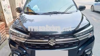 Suzuki XL7 7 chỗ màu Đen