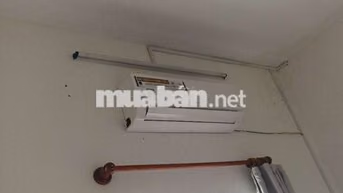 Cho nữ thuê phòng cửa sổ trời 1m.