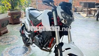 Benelli TNT 125cc Trắng Xe côn tay
