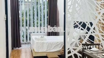 căn hộ có ban công full nội thất