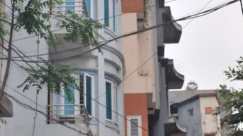 YÊN TĨNH, THOÁNG ĐÃNG VỚI KHÔNG GIAN TRỌ VEN HỒ ĐẦM HỒNG KHƯƠNG TRUNG,