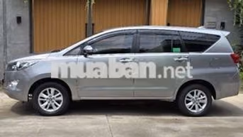 Xe gia đình mình chính chủ cần bán innova 2018
