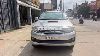 Toyota Fortuner 2014 Bạc