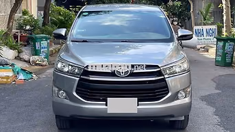 Toyota Innova 2019 Số sàn Bạc