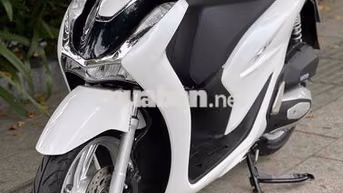 Honda SH 125i ABS 2025 Trắng bạc đen 3.000km
