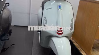 Piaggio Vespa Sprint iGet ABS 125cc Trắng 2023