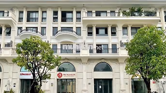 Cho Thuê MB Trệt Nhà Ngang 7m, Hầm Xe, Thang Máy, 22Tr - Vạn Phúc City