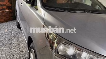 Toyota Innova 2017 Số sàn Xăng 2.0L Xám